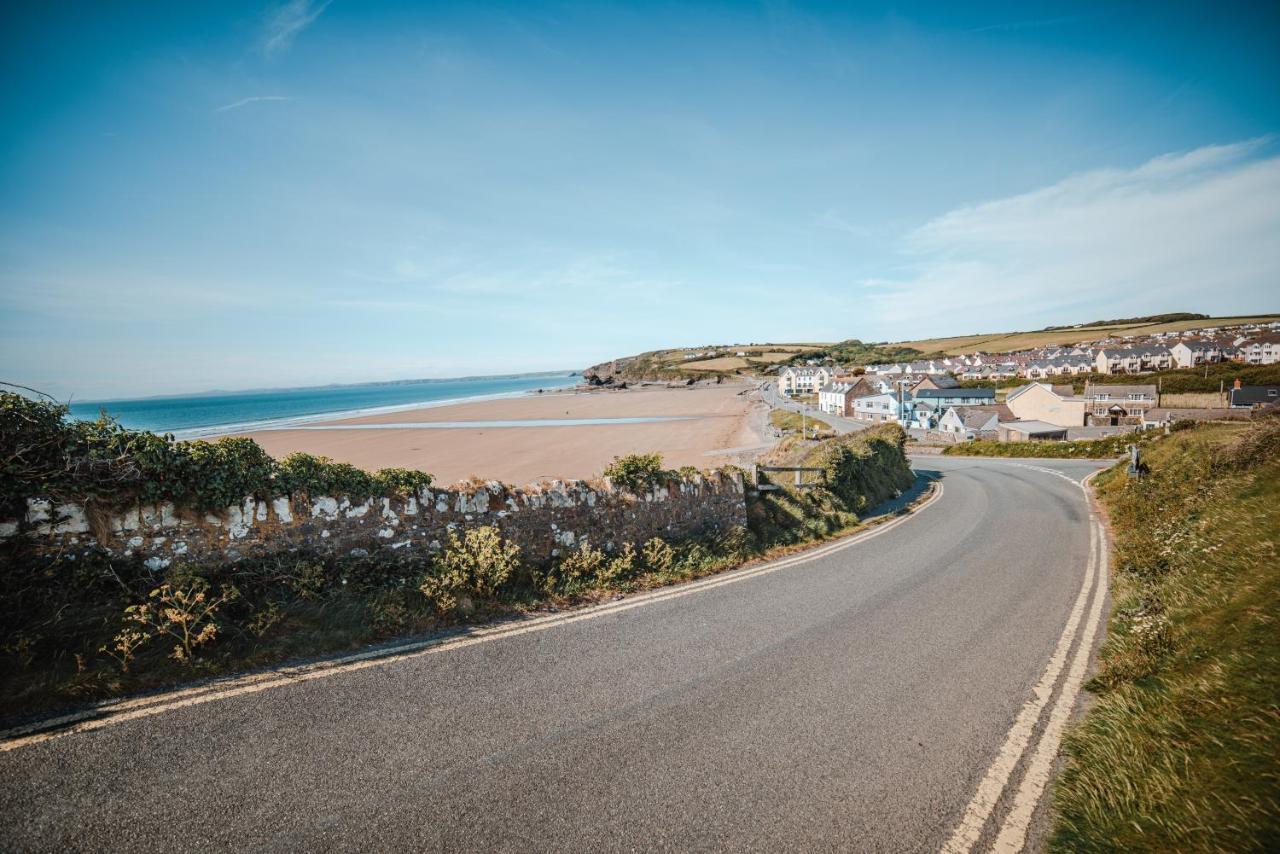Timber Hill Self Catering Cedar Lodges Broad Haven